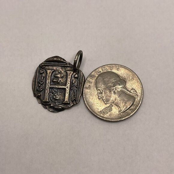 Waxing
poetic H 925 sterling pendant - Picture 7 of 7